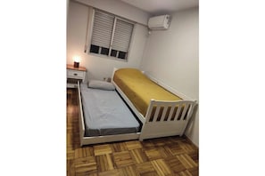Luokittelematon kuva, 3 kautta 29, painike
