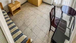 صورة غير مصنفة، 5 من 24، زرّ