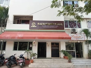 Exterior - Fabhotel Raga Grand (Hyderabad)