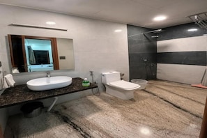 Bathroom - Fabhotel Delluna (Greater Noida)