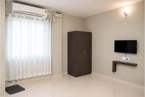 Ảnh chưa phân loại, 3 trong số 34 ảnh, nút
