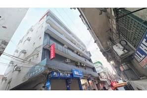 Unclassified image, 2 of 22, button - Fabhotel Ocean Karkardooma (New Delhi)