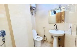 Unclassified image, 5 of 22, button - Fabhotel Ocean Karkardooma (New Delhi)