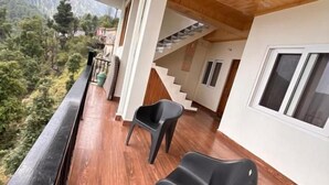 Unclassified image, 4 of 10, button - Forest Breeze Homestay (Dhanaulti)