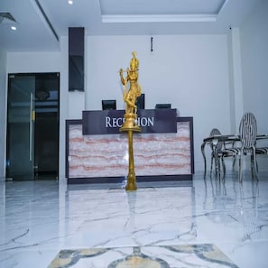 Lobby - Papadams (Warangal)