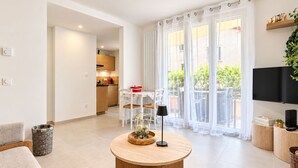 Unclassified image, 2 of 18, button - Vrbo Property (Aix-les-Bains)