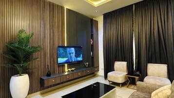 Deluxe Apartment, Balcony, City View