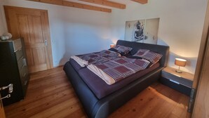 Unclassified image, 5 of 17, button - Apartment 'Kleines Glück in der Natur' with Balcony, Terrace, Whirlpool and Fire Pit (Deggendorf)