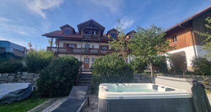 Apartment 'Kleines Glück in der Natur' with Balcony, Terrace, Whirlpool and Fire Pit