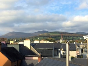 Unclassified image, 2 of 28, button - Cleo Gallery Apartment,2 Shelbourne St. Kenmare (Kenmare)