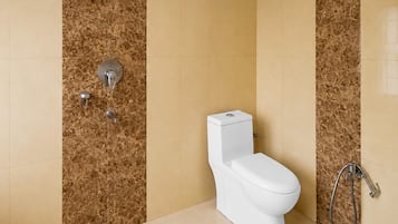 Deluxe Room | Bathroom