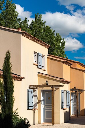 Exterior - Provencal Family Getaway for Six (L'Isle-sur-la-Sorgue)