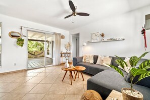 Unclassified image, 3 of 41, button - 3BR 3BA Home w/ Pool & Tropical Garden (Paradera)