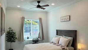 Unclassified image, 3 of 20, button - Newly constructed, fully furnished ADU in a great neighborhood! (Modesto)