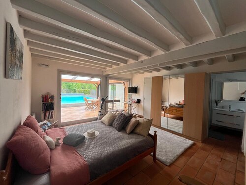 Country House 'Chez Tobi' with Private Pool, Wi-Fi and Air Conditioning