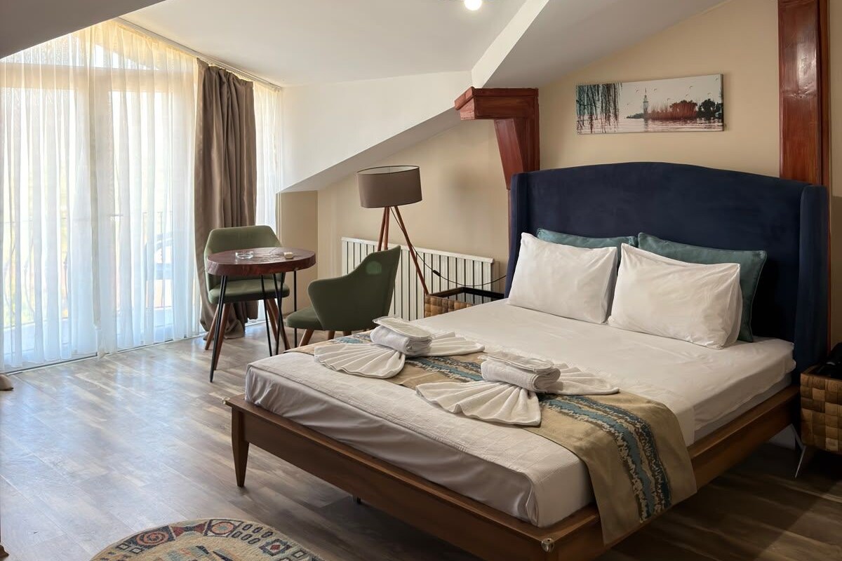 Junior Suite, Lake View