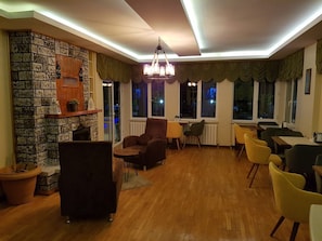 Ảnh chưa phân loại, 2 trong số 44 ảnh, nút