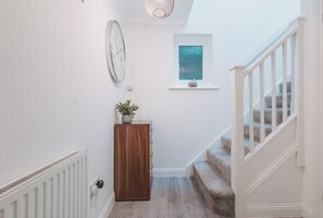 Stairs - Halo Cottage by Navie Stays (Poole)