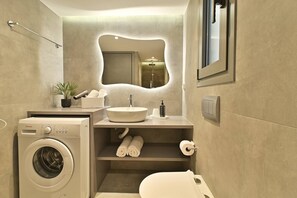 Bathroom - Modern and Lux Apartment - Cyane (Dafni)