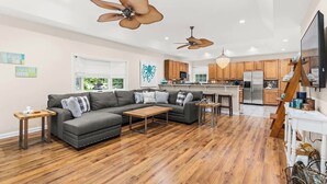 Unclassified image, 3 of 22, button - Pet-Friendly West OC Home for a Relaxing Getaway (Ocean City)