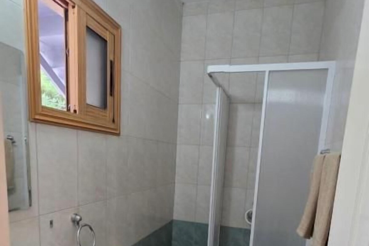 Studio, Balcony, Mountain View | Bathroom