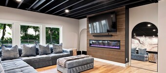 The Nest: Heated Pool, Hot Tub, Game Room & River Access - Sleeps 12