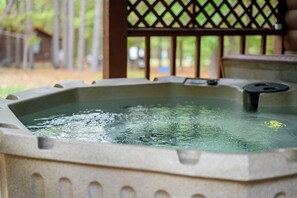 Unclassified image, 3 of 54, button - Starlight Cabin - Relax and Play (Broken Bow)