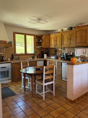 Unclassified image, 5 of 16, button - Vrbo Property (Tallard)