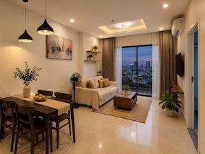 Living area - Calm 2BR Apt | Big Balcony, Pool & Central (Đà Nẵng)