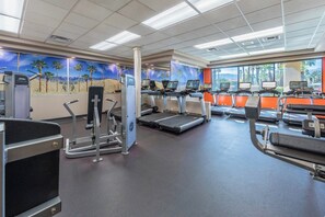 A gym with treadmills, elliptical machines, and weight equipment. - Stagecoach 2027 Rental at Marriott's Desert Villas I 2 Bedroom with full kitchen (Palm Desert)