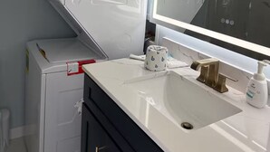 Unclassified image, 2 of 35, button - Bayfront studio condo (Fort Walton Beach)