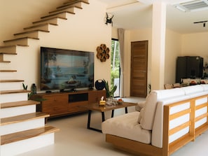 Living area - Banyan Cove: 2 Story Saltwater Pool Villa & Sunken Lounge (Wat Madeau wan)
