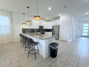 Private kitchen - 🌴 Luxury Champions Gate Retreat 9 Bedrooms Pool, Game Room, Themed Fun & Resort (Davenport)