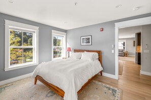 Luce_Suite_022 - Luce Suite at 109 Main (Stowe)