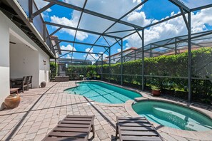 Pool - Indiana Jones & Jungle Cruise • Genuine Disney Décor • Secret Bookcase • Pool (Clermont)