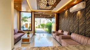 Interior - The Dhela Jungle Resort (Dhela)