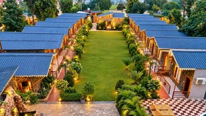 Triple Room, Balcony, Garden View - The Dhela Jungle Resort (Dhela)