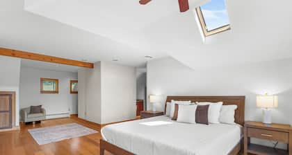 Private 15+ Acres Waterfront Retreat in the Catskill Mountains