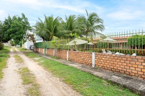 Khuôn viên nơi lưu trú