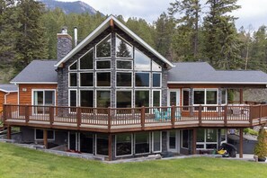 Exterior - Fairway 17 | Golf | Hot Tub | Foosball | Ping-Pong (Windermere)