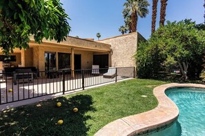 Back Yard Pool - Rancho Estates Retreat (Rancho Mirage)