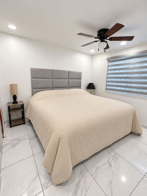Ảnh chưa phân loại, 4 trong số 10 ảnh, nút