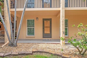 Exterior detail - Boca Shores 123 (St. Pete Beach)