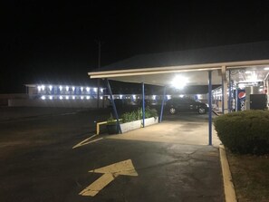 Property grounds - CLASSIC INN (Eufaula)