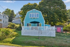 Exterior - Charming Coastal 3-bedroom on peaceful Long Island! (Long Island)