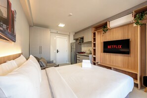 Unclassified image, 5 of 20, button - Sacoma 1604 · Beautiful Studio with Pool Near the Metro (São Paulo)
