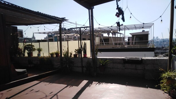 Unclassified image, 1 of 37, button - Inti (arequipa)