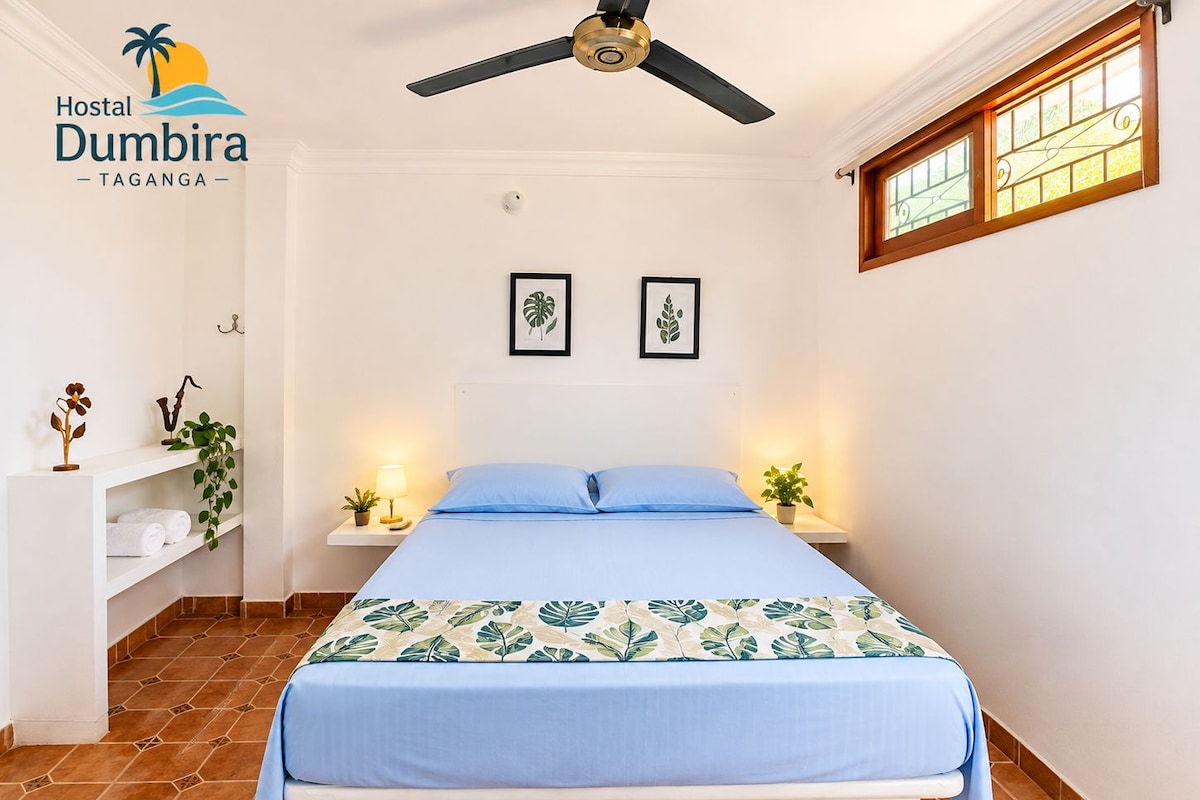 Habitación doble, patio, vista a la playa