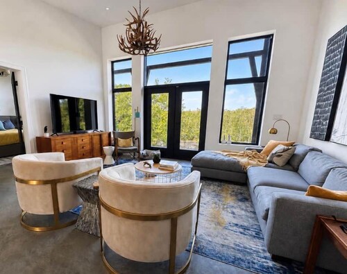 CASA RIO by Broad River Properties