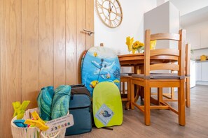 Children’s area - 2 Bed in Bournemouth (oc-s45959) (Christchurch)
